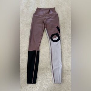 ALO Leggings